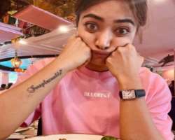 The actress is a tattoo lover and has inked a tattoo of writing 